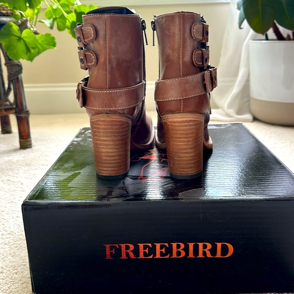 Freebird Booties - Picture 3 of 4